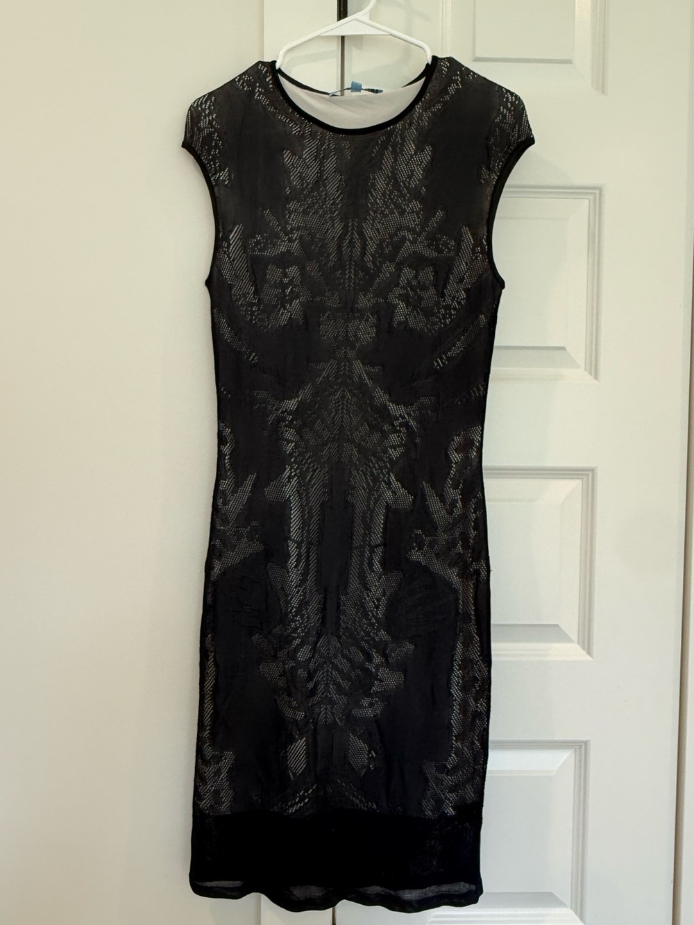 ANTONIO MELANI Midnight Blue Lace Cap-Sleeve Midi Dress